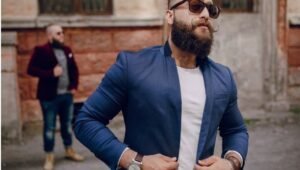 How to Dress an Inverted Triangle Body Shape